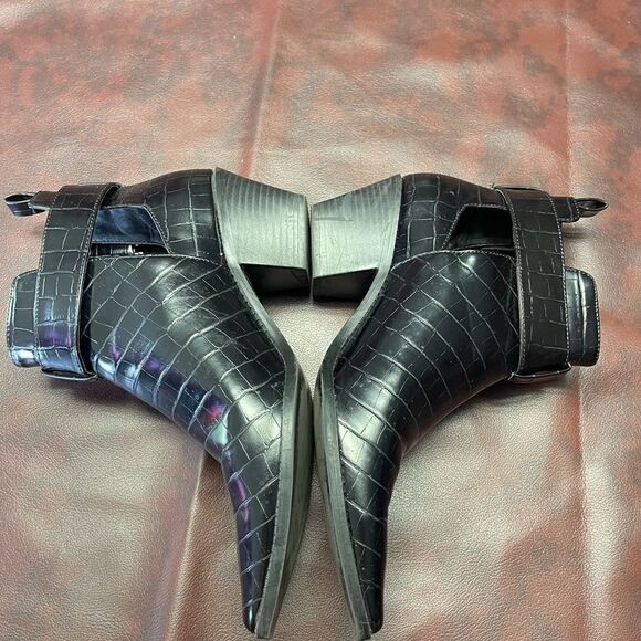 Zara black crocodile print boots booties with buckle & small heel size 39,‎ US 8 - Picture 7 of 13